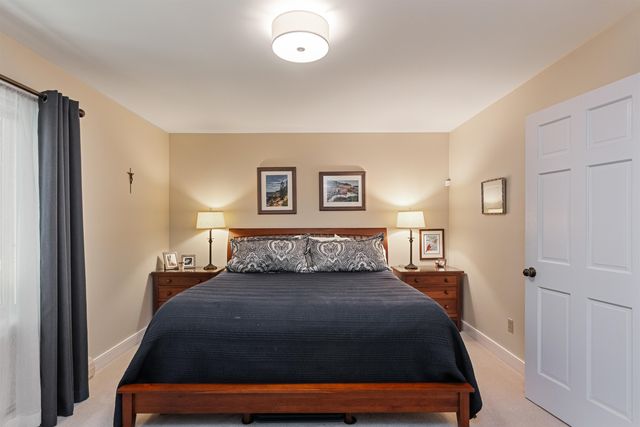 18 Lang Drive, Essex Junction, VT 05451