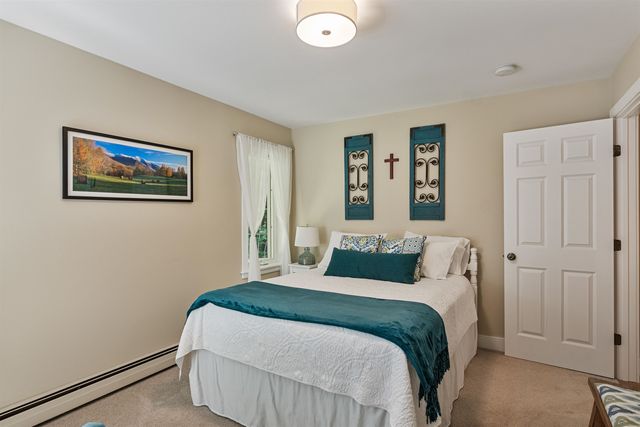 18 Lang Drive, Essex Junction, VT 05451
