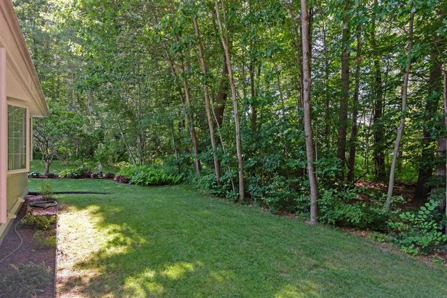 18 Lang Drive, Essex Junction, VT 05451
