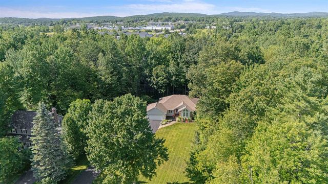 18 Lang Drive, Essex Junction, VT 05451