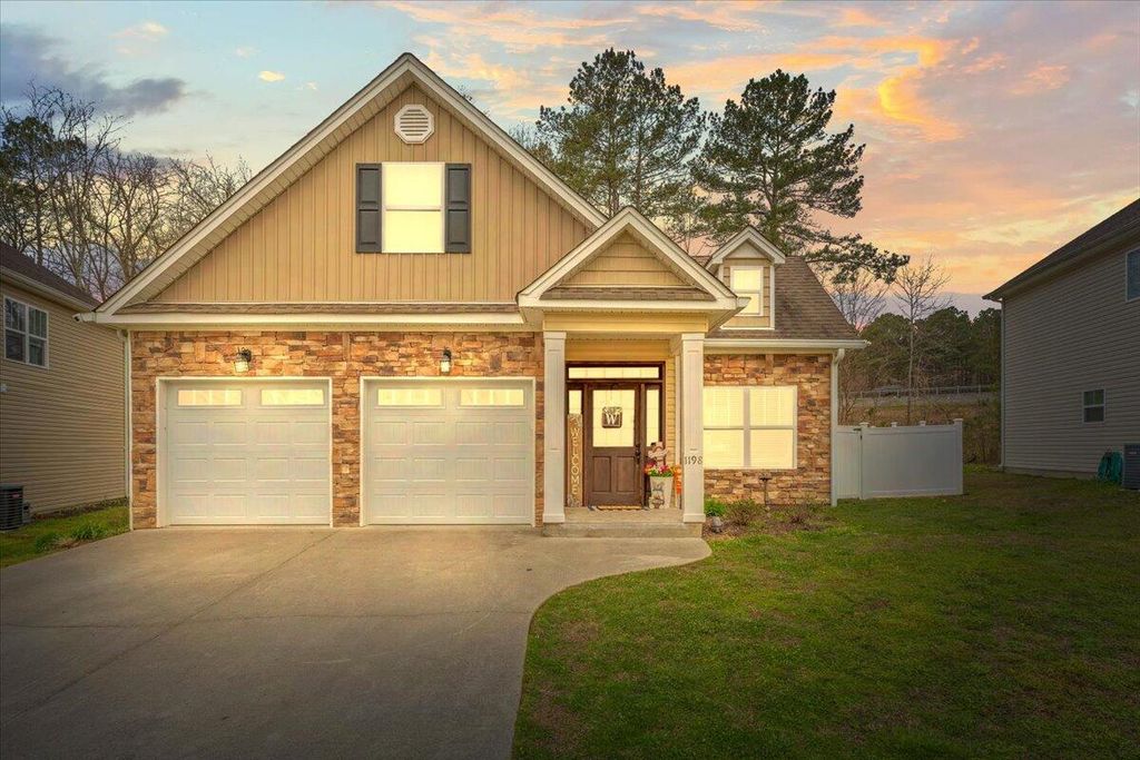 1198 Stonegate Circle NW, Cleveland, TN 37312