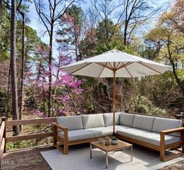 112 Essex Drive, Chapel Hill, NC 27514