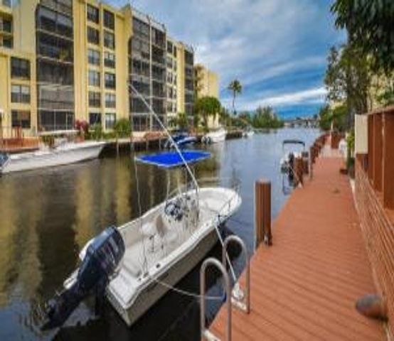 12 Royal Palm Way 6060, Boca Raton, FL 33432