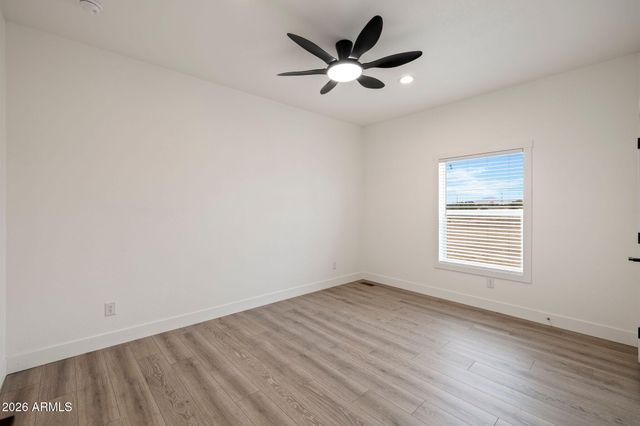 1437 E Whirlpool Drive, Paulden, AZ 86334