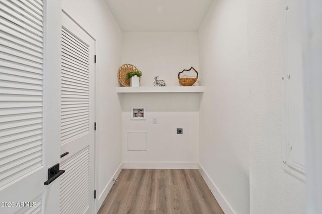 1437 E Whirlpool Drive, Paulden, AZ 86334