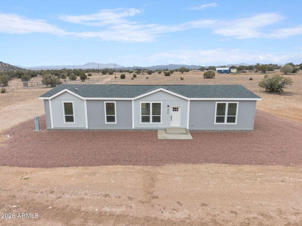 1437 E Whirlpool Drive, Paulden, AZ 86334
