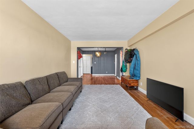 142-21 26th Avenue 5D, Flushing, NY 11354