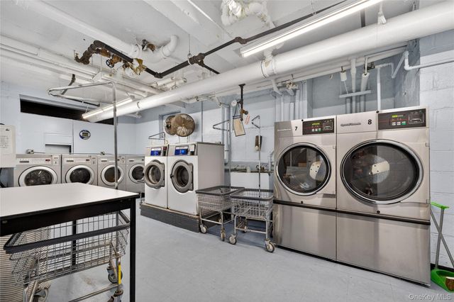 142-21 26th Avenue 5D, Flushing, NY 11354