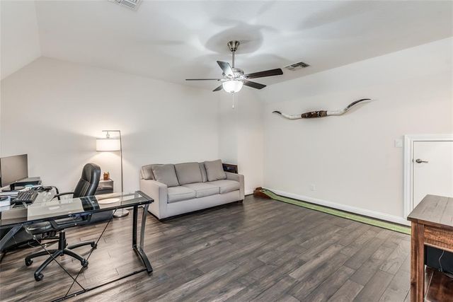 1613 Water Oak Point Drive, Houston, TX 77055