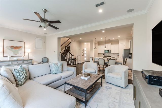 1613 Water Oak Point Drive, Houston, TX 77055