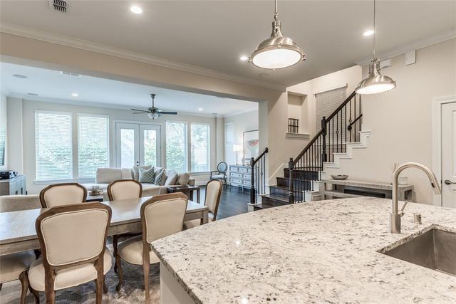 1613 Water Oak Point Drive, Houston, TX 77055