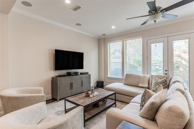 1613 Water Oak Point Drive, Houston, TX 77055