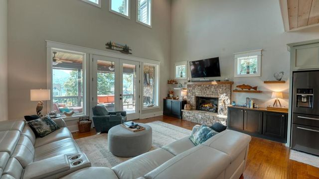 31 Elf School Lane, Hayesville, NC 28904