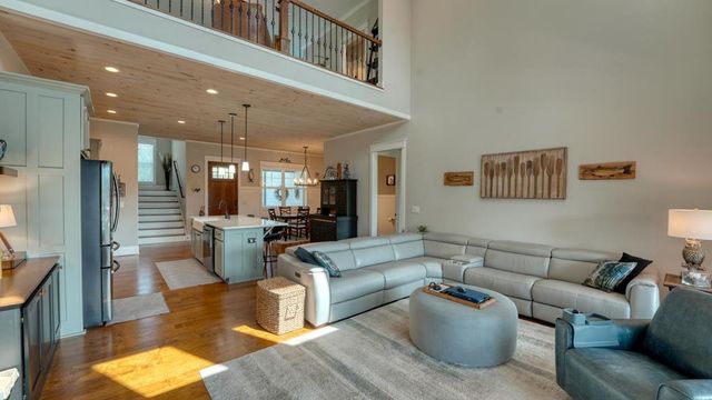 31 Elf School Lane, Hayesville, NC 28904