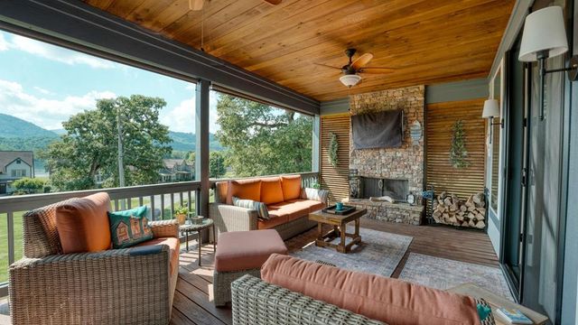 31 Elf School Lane, Hayesville, NC 28904