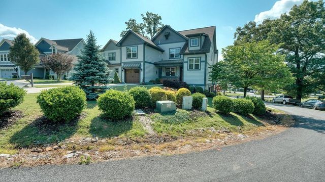 31 Elf School Lane, Hayesville, NC 28904