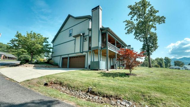 31 Elf School Lane, Hayesville, NC 28904