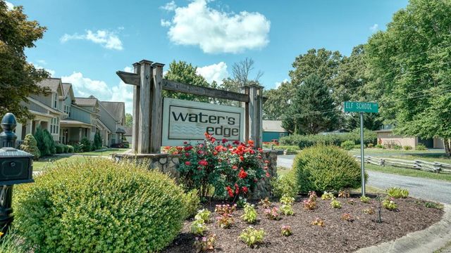 31 Elf School Lane, Hayesville, NC 28904