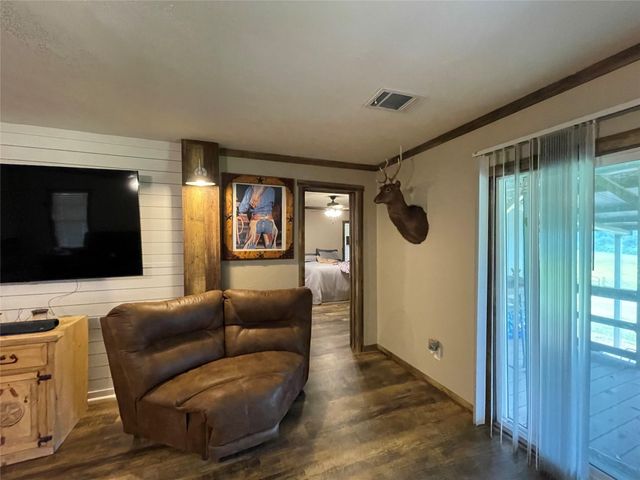 6086 Fm 1511, Centerville, TX 75833