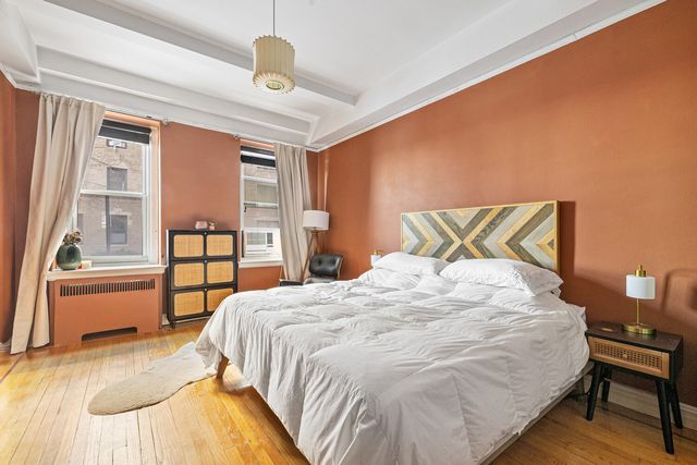 250 Cabrini Blvd Apt 1A, New York City, NY 10033