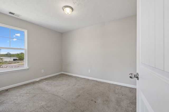 434 Rick McCormick Dr, La Vergne, TN 37086