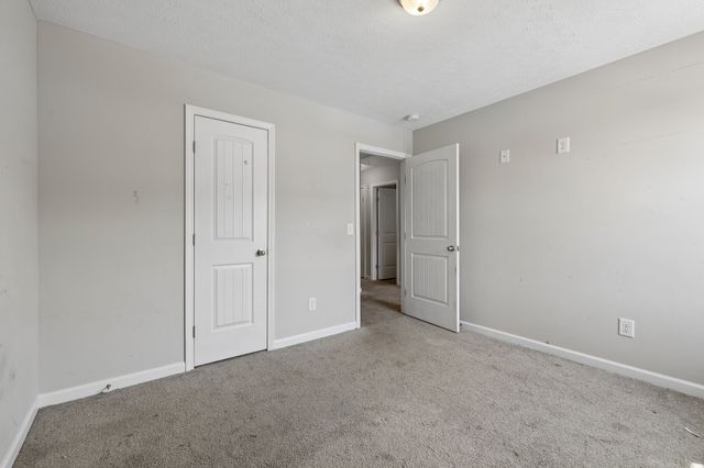 434 Rick McCormick Dr, La Vergne, TN 37086