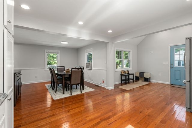 63 Conlyn Ave, Franklin, MA 02038
