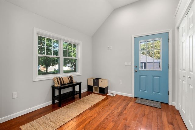 63 Conlyn Ave, Franklin, MA 02038