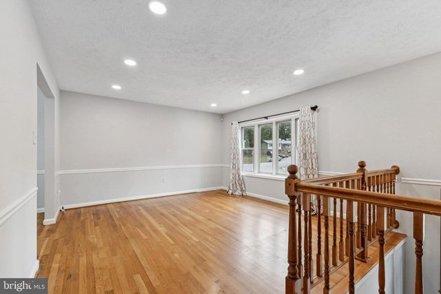 13612 KERRYDALE RD, Woodbridge, VA 22193