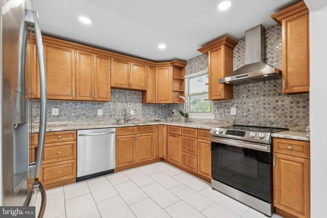 13612 KERRYDALE RD, Woodbridge, VA 22193