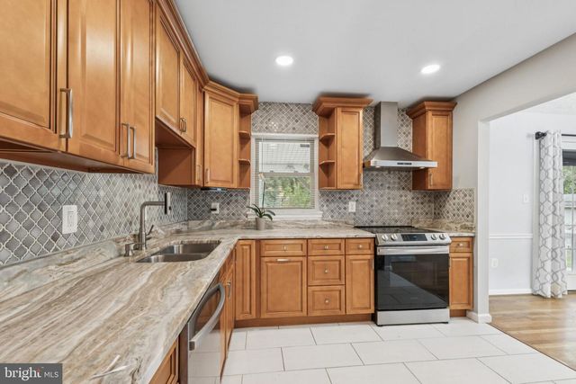 13612 KERRYDALE RD, Woodbridge, VA 22193