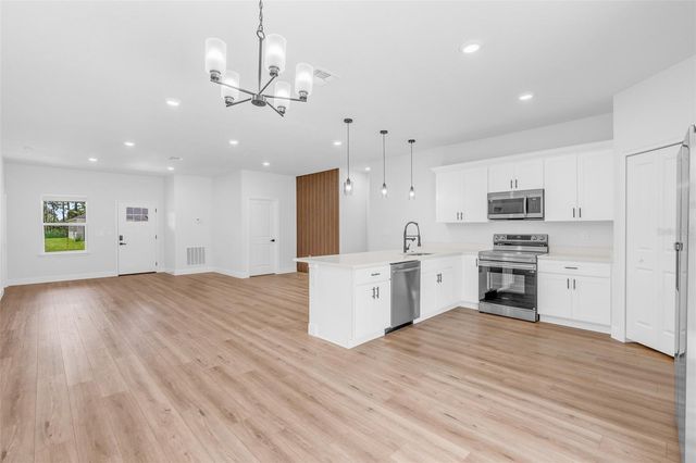 15690 SW 49TH AVENUE ROAD, Ocala, FL 34473