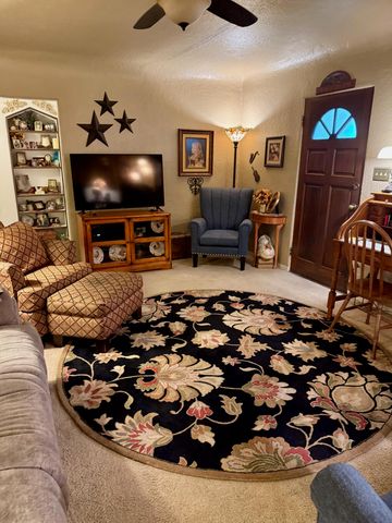 539 N Gem Street, Tulare, CA 93274