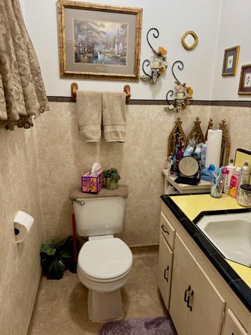 539 N Gem Street, Tulare, CA 93274