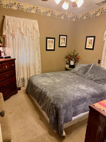 539 N Gem Street, Tulare, CA 93274