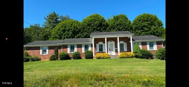 328 Lawndale Drive, Bristol, VA 24201