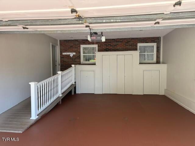 328 Lawndale Drive, Bristol, VA 24201
