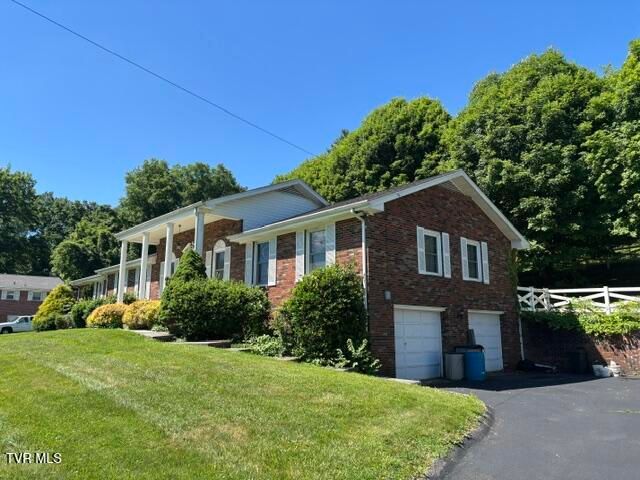 328 Lawndale Drive, Bristol, VA 24201