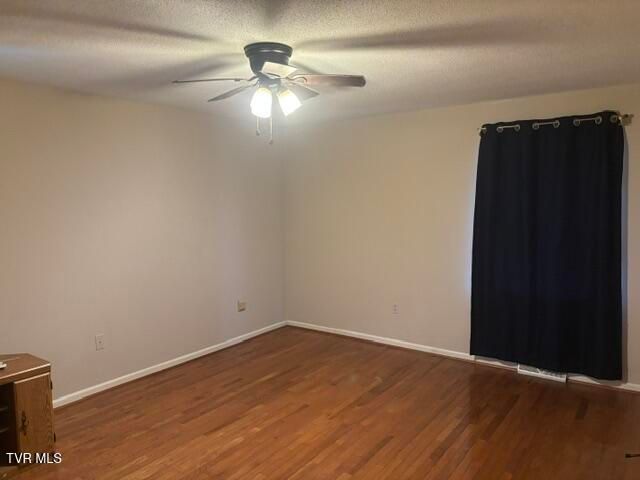 328 Lawndale Drive, Bristol, VA 24201