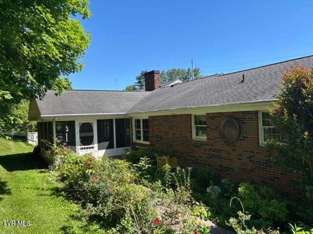 328 Lawndale Drive, Bristol, VA 24201