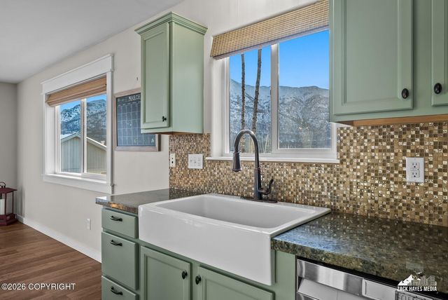 20514 Birch Crest Lane, Eagle River, AK 99577