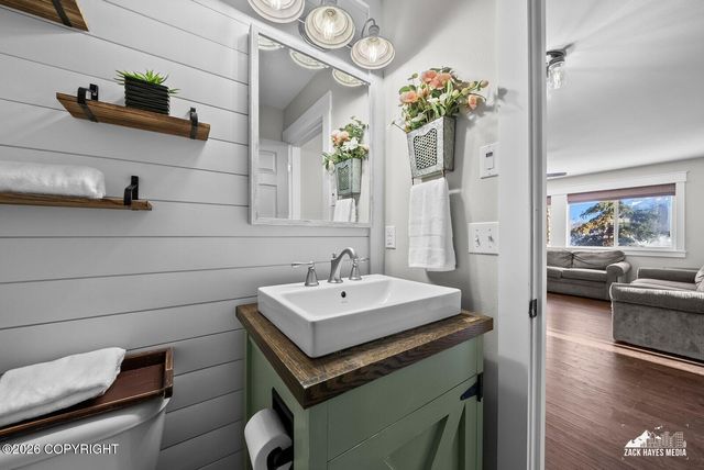 20514 Birch Crest Lane, Eagle River, AK 99577