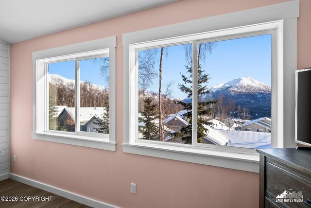 20514 Birch Crest Lane, Eagle River, AK 99577