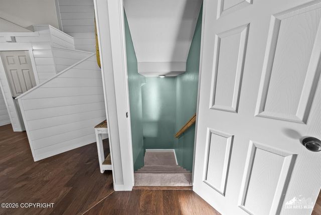 20514 Birch Crest Lane, Eagle River, AK 99577