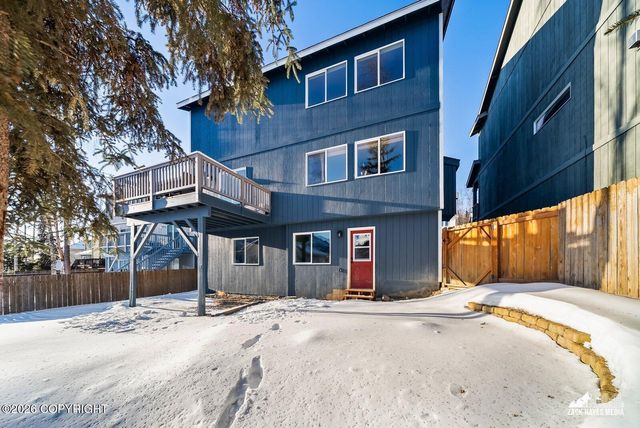 20514 Birch Crest Lane, Eagle River, AK 99577