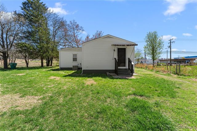 1713 Boydton Plank Rd, Petersburg, VA 23805
