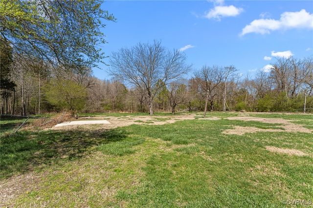 1713 Boydton Plank Rd, Petersburg, VA 23805