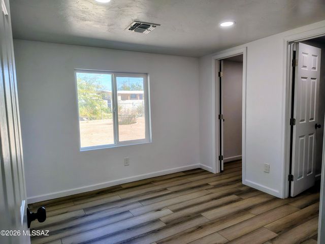 5525 S Alaska Drive, Tucson, AZ 85706