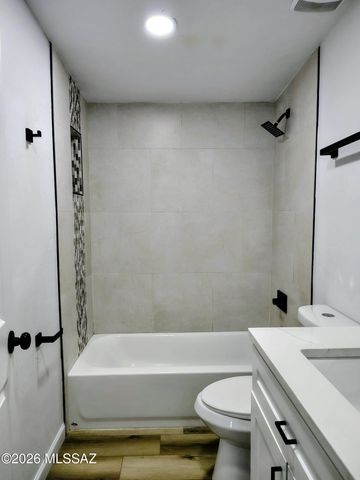 5525 S Alaska Drive, Tucson, AZ 85706