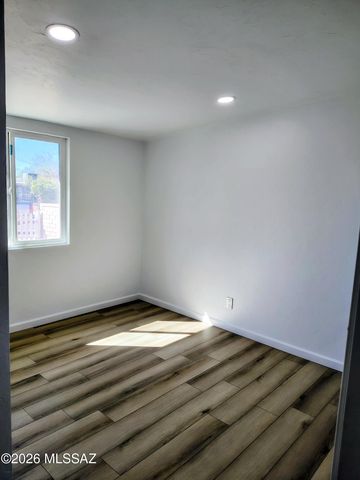 5525 S Alaska Drive, Tucson, AZ 85706